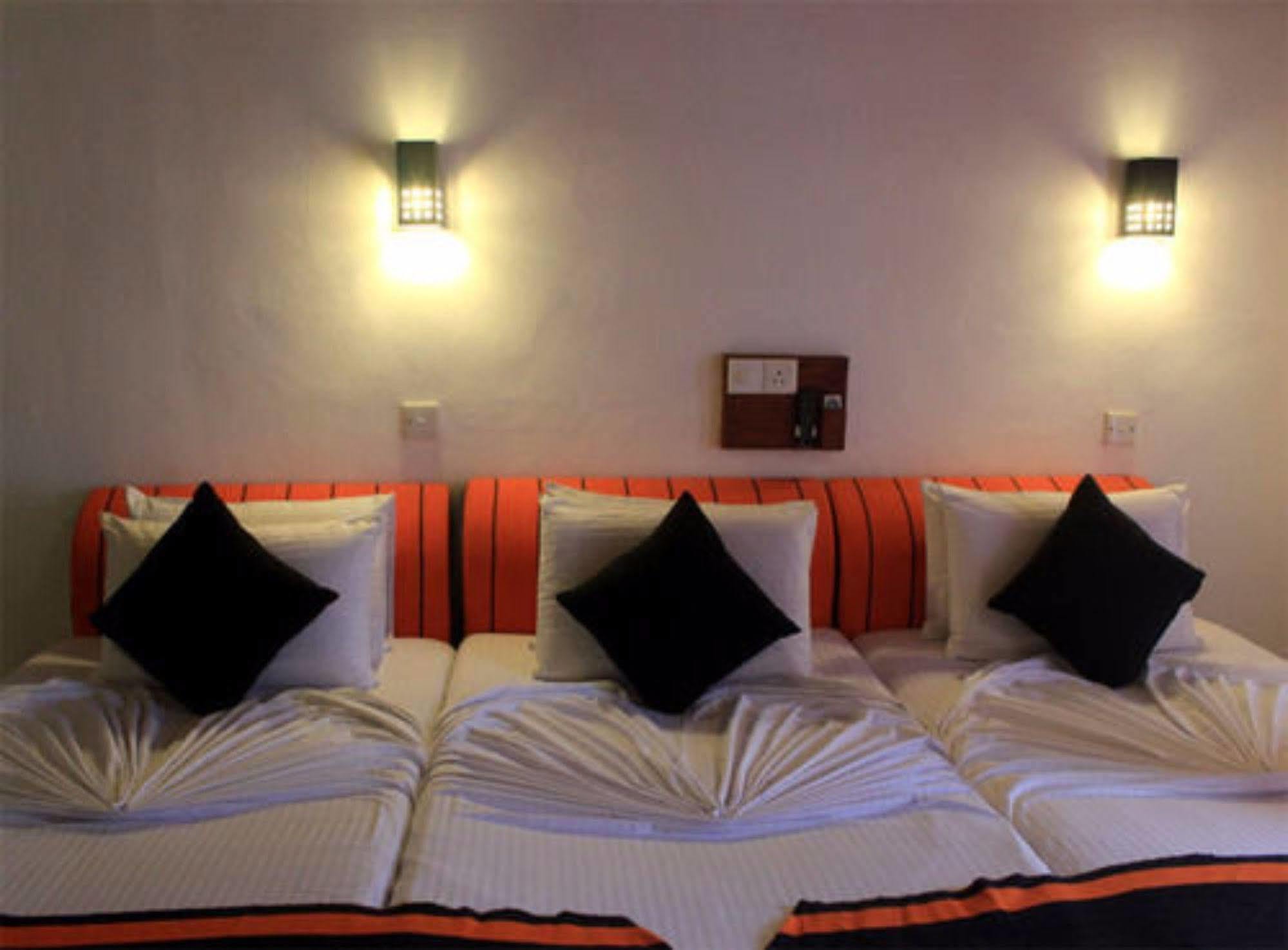Samaya Beach Hotel Unawatuna Eksteriør bilde